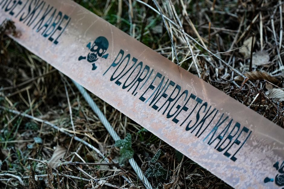 Profesjonalne przygotowanie podłoża pod infrastrukturę kablową z wykorzystaniem precyzyjnie dobranej obsypki